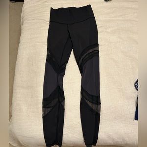 Black cutout active leggings